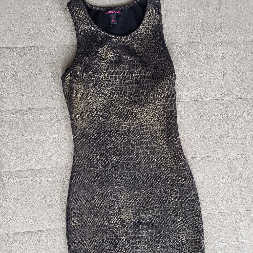 NWOT Fitted dress